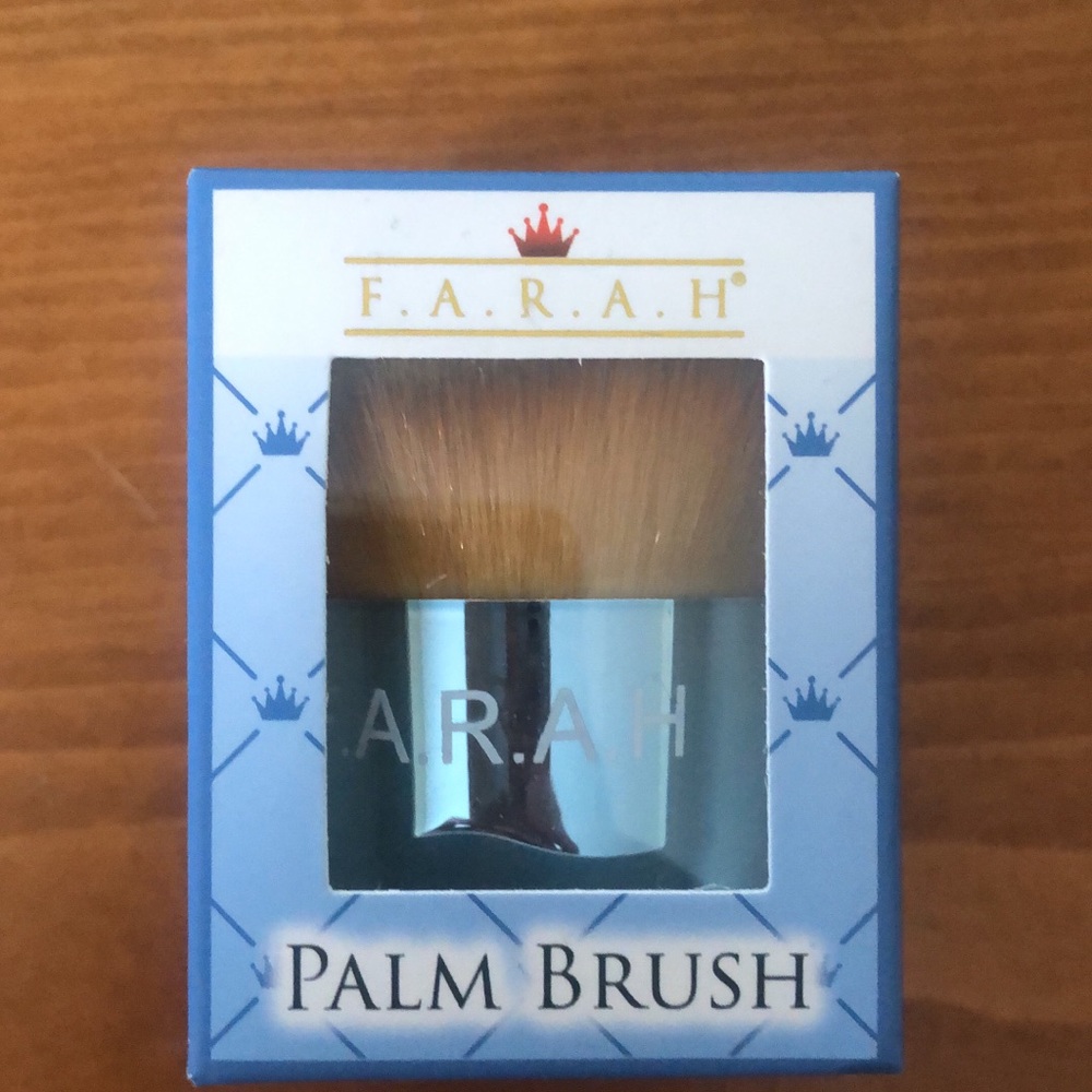 F.A.R.A.H Palm Brush